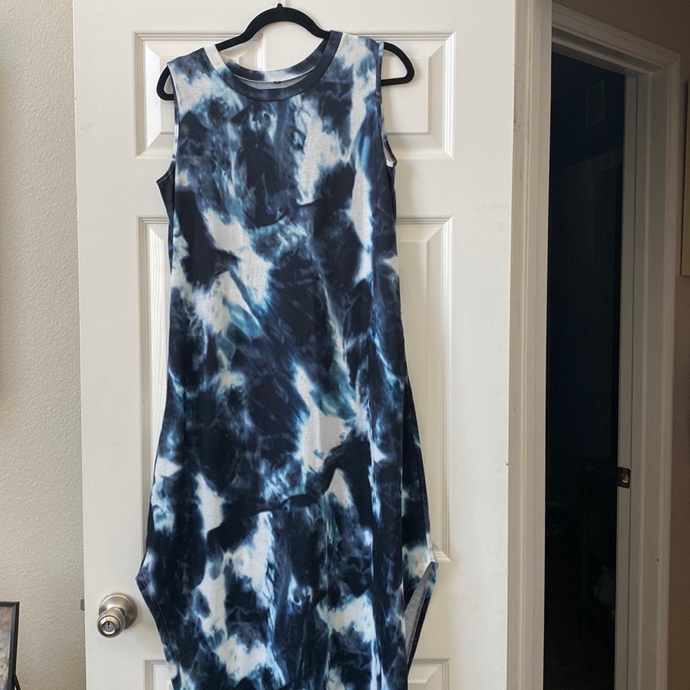 Tie-dye midi dress